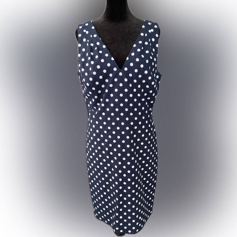 J. Crew V Neck Seersucker Polka Dot Dress - Size 10 - EUC